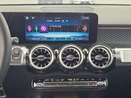 Mercedes-Benz GLB GLB 250 SUV 2026 — side view