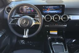 Mercedes-Benz GLB GLB 250 SUV 2026 — side view
