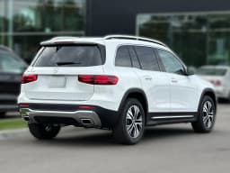 Mercedes-Benz GLB GLB 250 SUV 2026 — side view