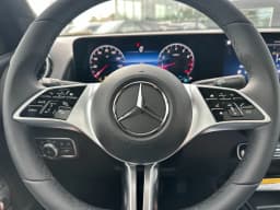 Mercedes-Benz GLB GLB 250 SUV 2026 — side view