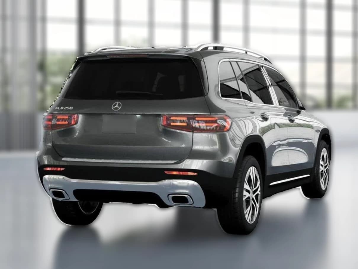 Mercedes-Benz GLB GLB 250 SUV 2026 — side view