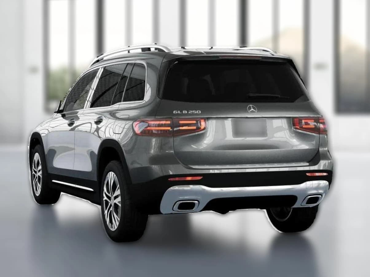 Mercedes-Benz GLB GLB 250 SUV 2026 — side view