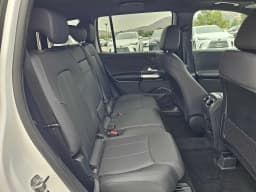 Mercedes-Benz GLB GLB 250 SUV 2026 — side view