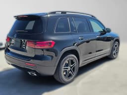 Mercedes-Benz GLB GLB 250 SUV 2026 — side view
