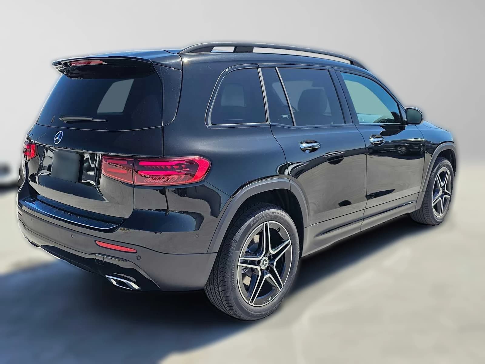 Mercedes-Benz GLB GLB 250 SUV 2026 — side view