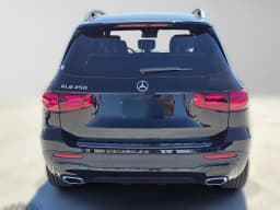 Mercedes-Benz GLB GLB 250 SUV 2026 — side view