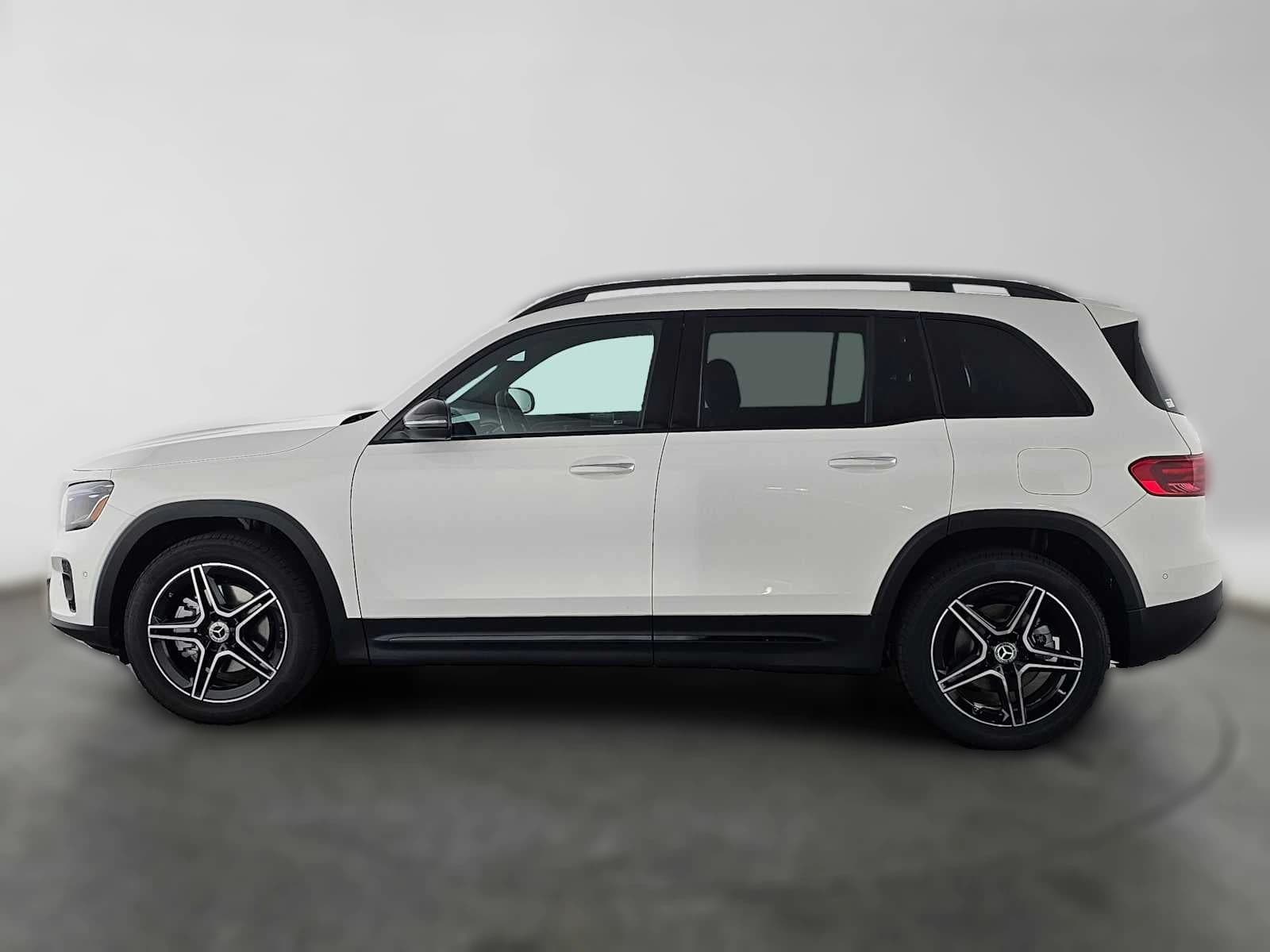 Mercedes-Benz GLB GLB 250 SUV 2026 — side view