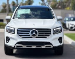 Mercedes-Benz GLB GLB 250 4MATIC SUV 2026 — side view