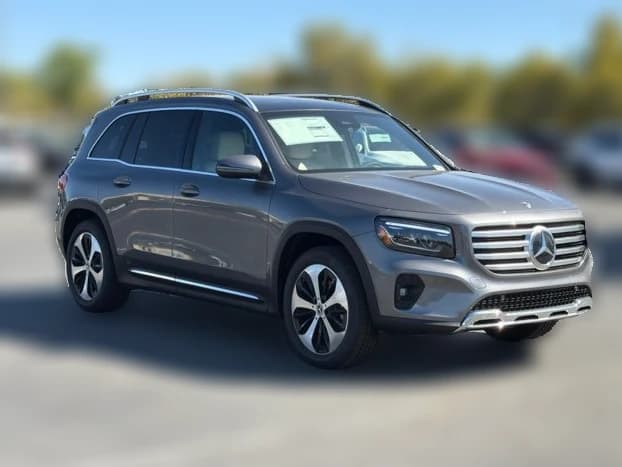 Mercedes-Benz GLB GLB 250 4MATIC SUV 2026 — side view