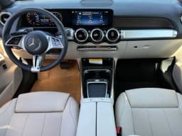 Mercedes-Benz GLB GLB 250 4MATIC SUV 2026 — side view