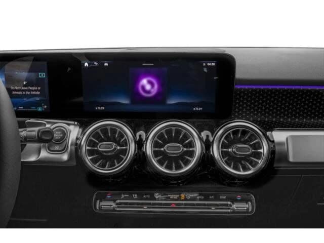 Mercedes-Benz GLB GLB 250 4MATIC SUV 2026 — side view
