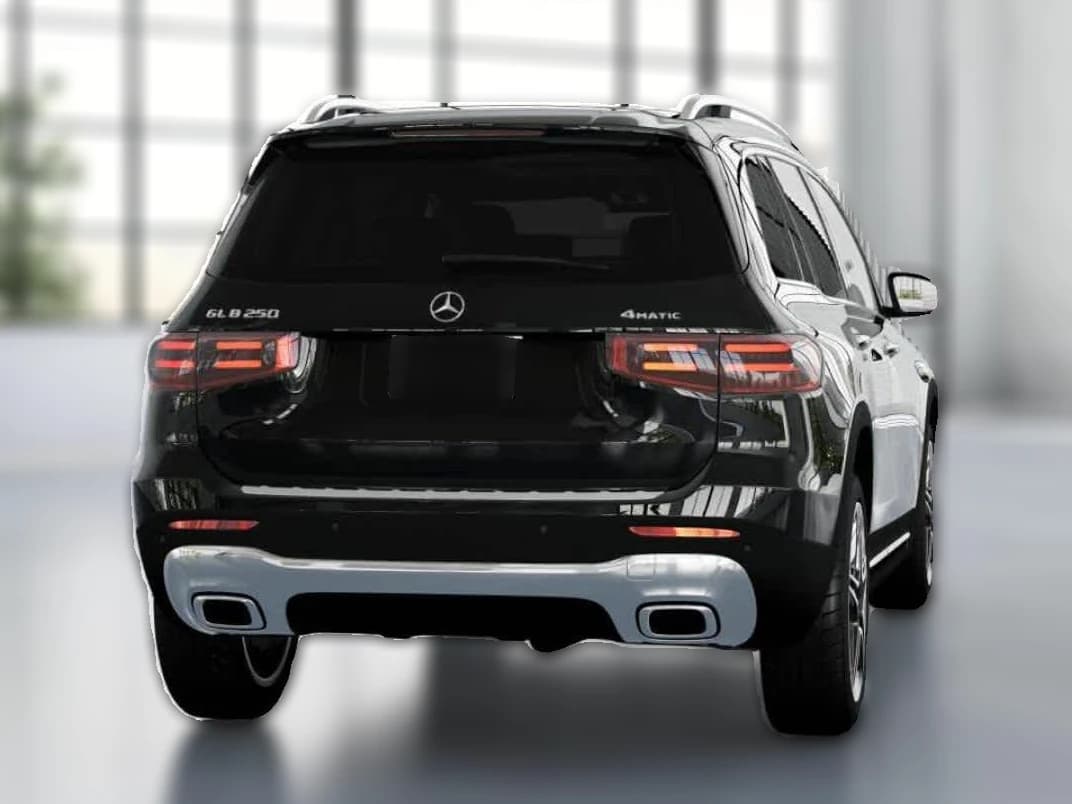 Mercedes-Benz GLB GLB 250 4MATIC SUV 2026 — side view
