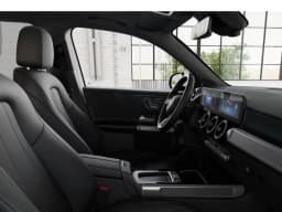 Mercedes-Benz GLB GLB 250 4MATIC SUV 2026 — side view