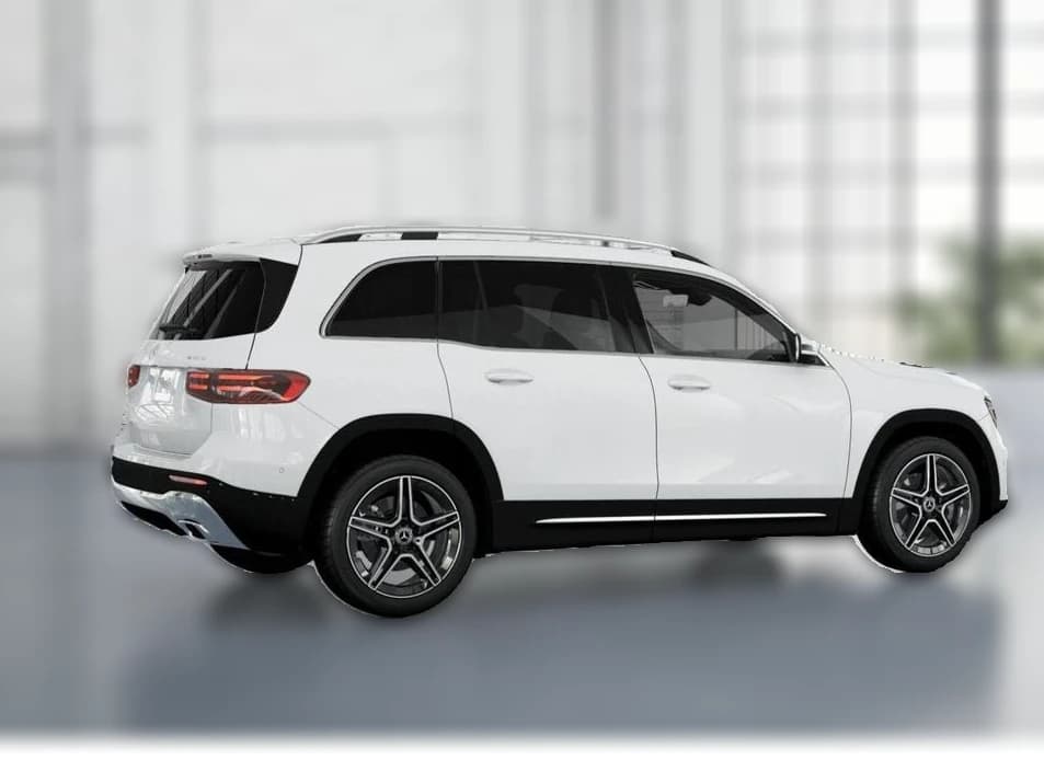 Mercedes-Benz GLB GLB 250 4MATIC SUV 2026 — side view