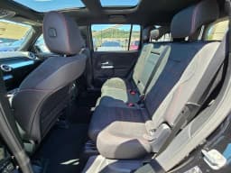 Mercedes-Benz GLB GLB 250 4MATIC SUV 2026 — side view