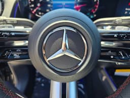 Mercedes-Benz GLB GLB 250 4MATIC SUV 2026 — side view