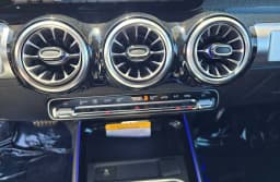 Mercedes-Benz GLB GLB 250 4MATIC SUV 2026 — side view