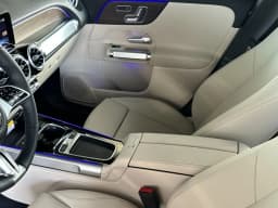Mercedes-Benz GLB GLB 250 4MATIC SUV 2026 — side view