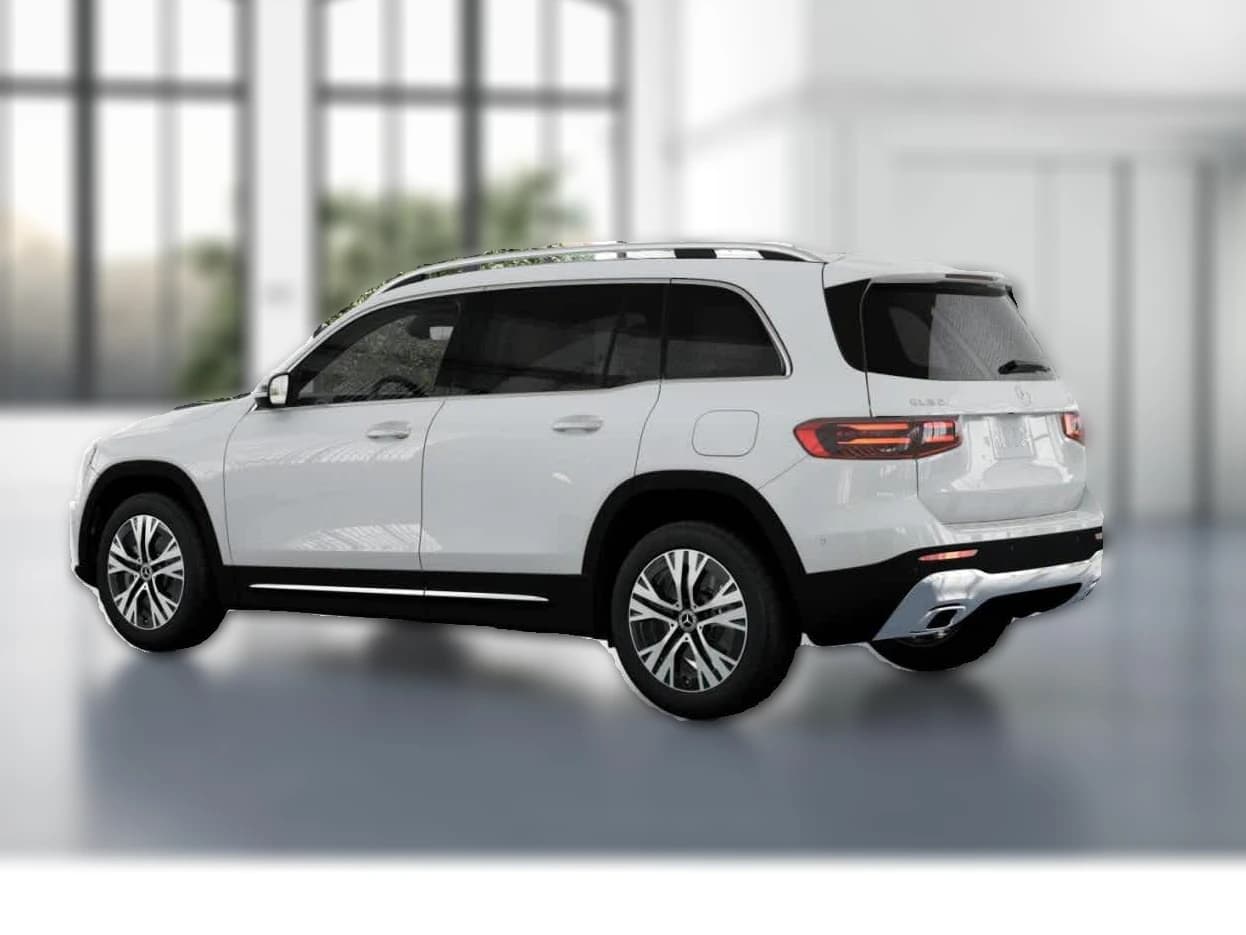 Mercedes-Benz GLB GLB 250 4MATIC SUV 2026 — side view