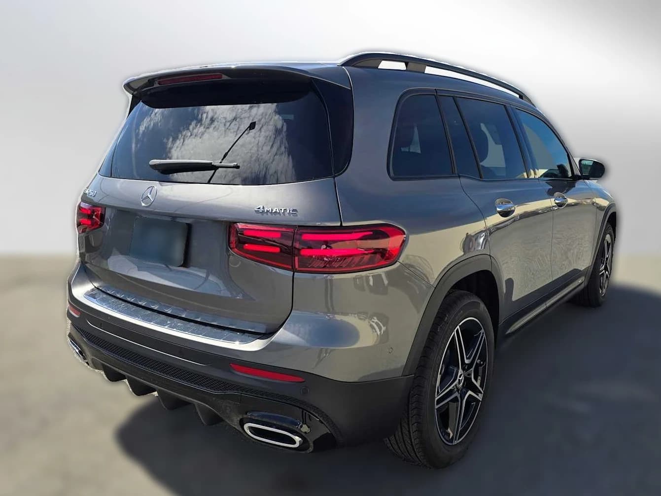 Mercedes-Benz GLB GLB 250 4MATIC SUV 2026 — side view