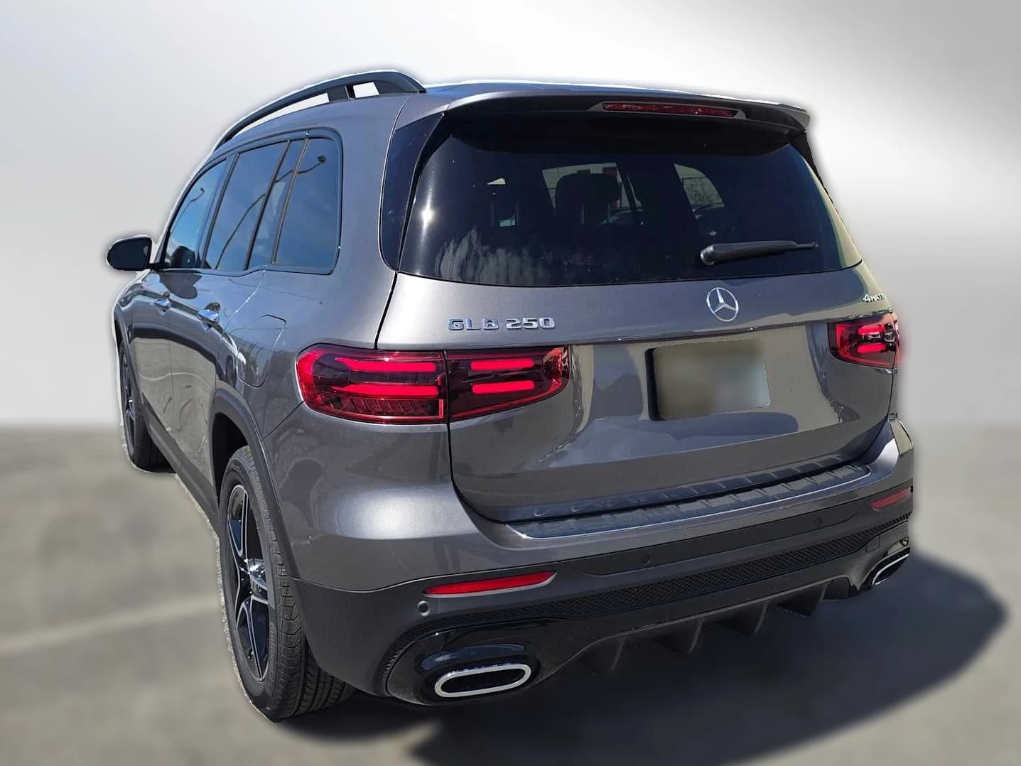 Mercedes-Benz GLB GLB 250 4MATIC SUV 2026 — side view
