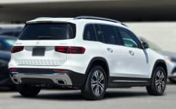 Mercedes-Benz GLB GLB 250 4MATIC SUV 2026 — side view