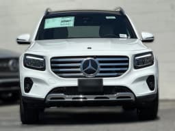 Mercedes-Benz GLB GLB 250 4MATIC SUV 2026 — side view