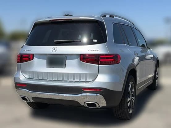 Mercedes-Benz GLB GLB 250 4MATIC SUV 2026 — side view