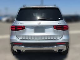Mercedes-Benz GLB GLB 250 4MATIC SUV 2026 — side view