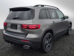 Mercedes-Benz GLB GLB 250 4MATIC SUV 2026 — side view