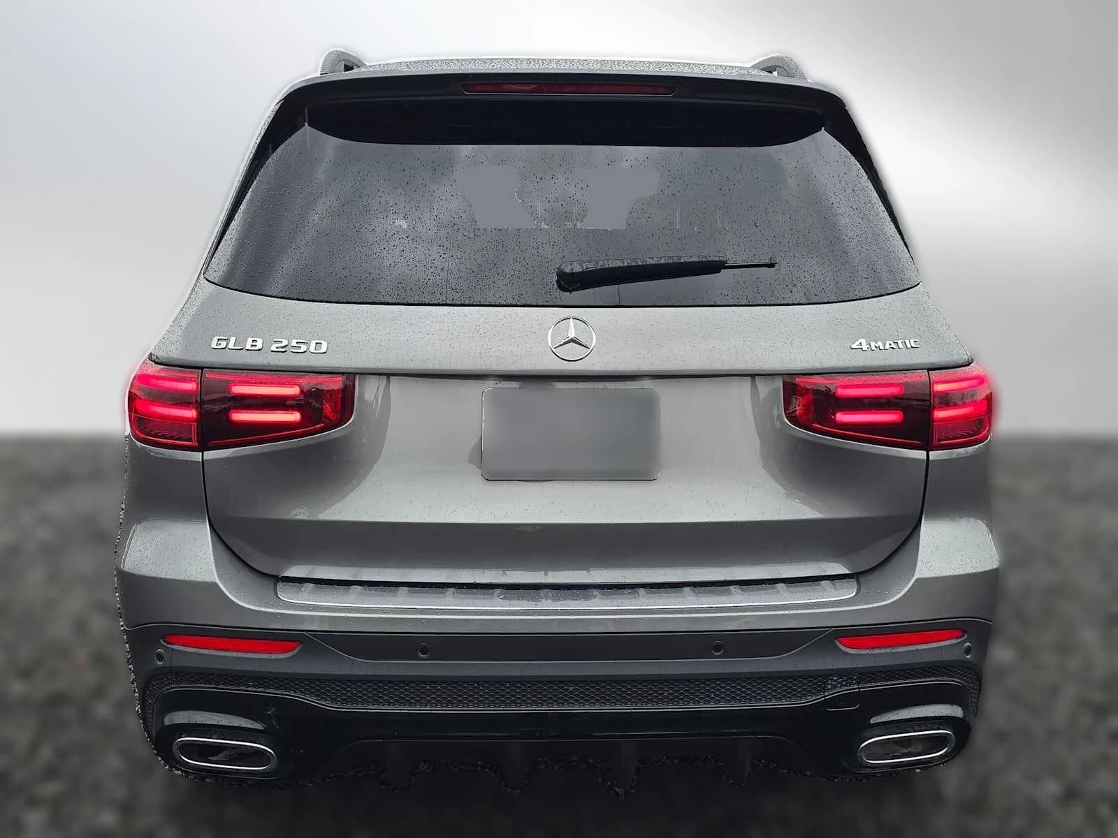 Mercedes-Benz GLB GLB 250 4MATIC SUV 2026 — side view