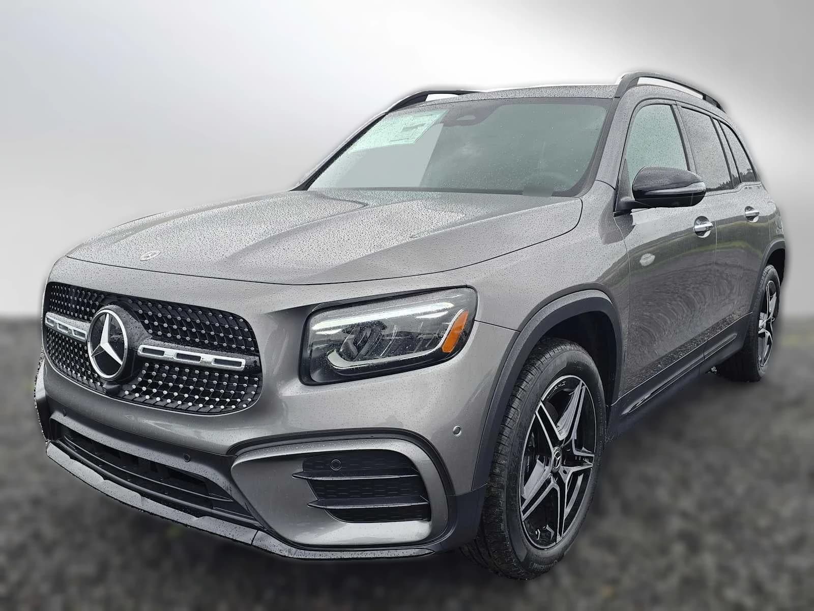 Mercedes-Benz GLB GLB 250 4MATIC SUV 2026 — side view