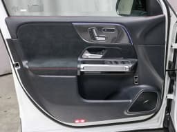 Mercedes-Benz GLB AMG GLB 35 4MATIC SUV 2026 — side view
