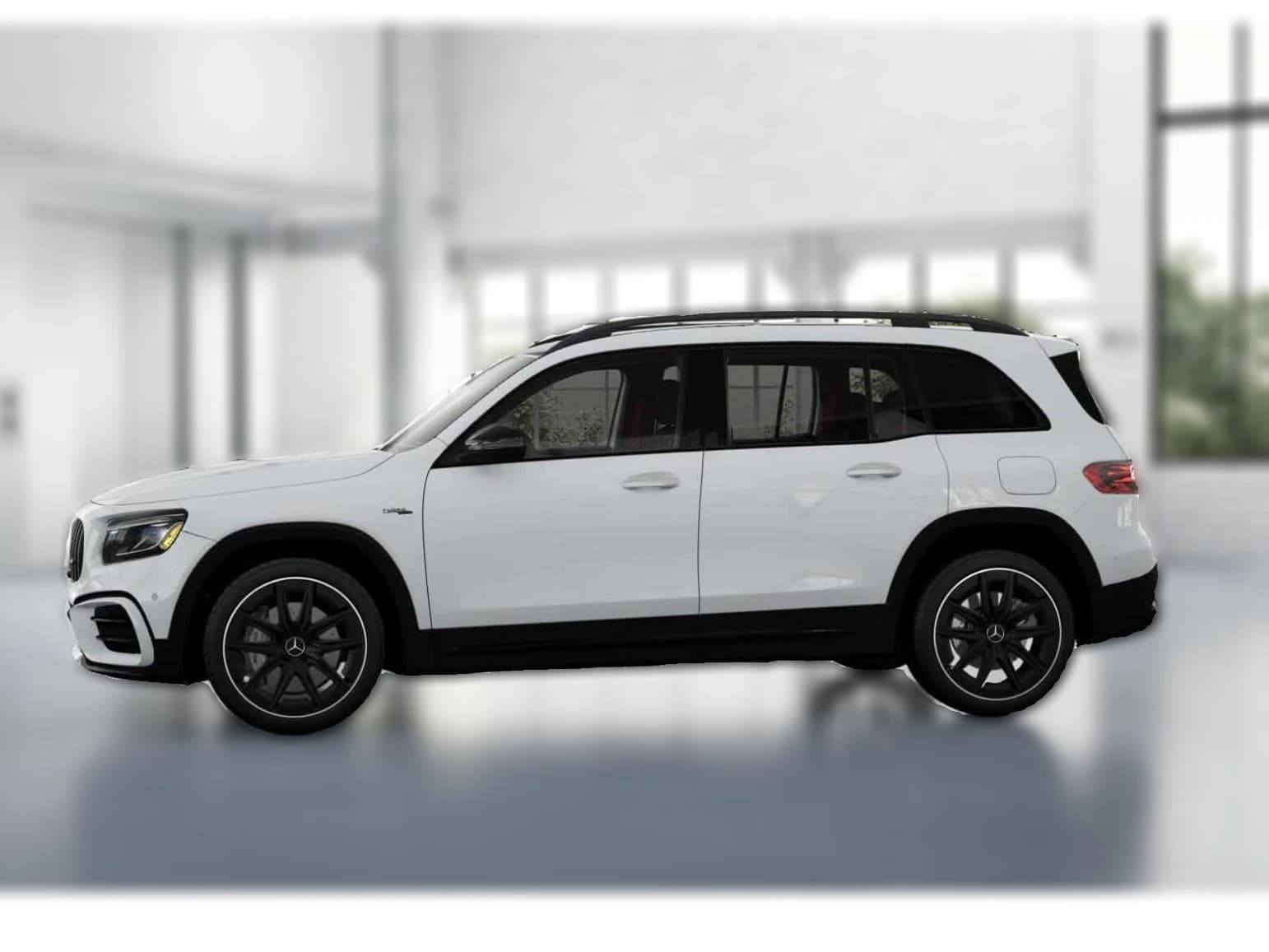 Mercedes-Benz GLB AMG GLB 35 4MATIC SUV 2026 — side view