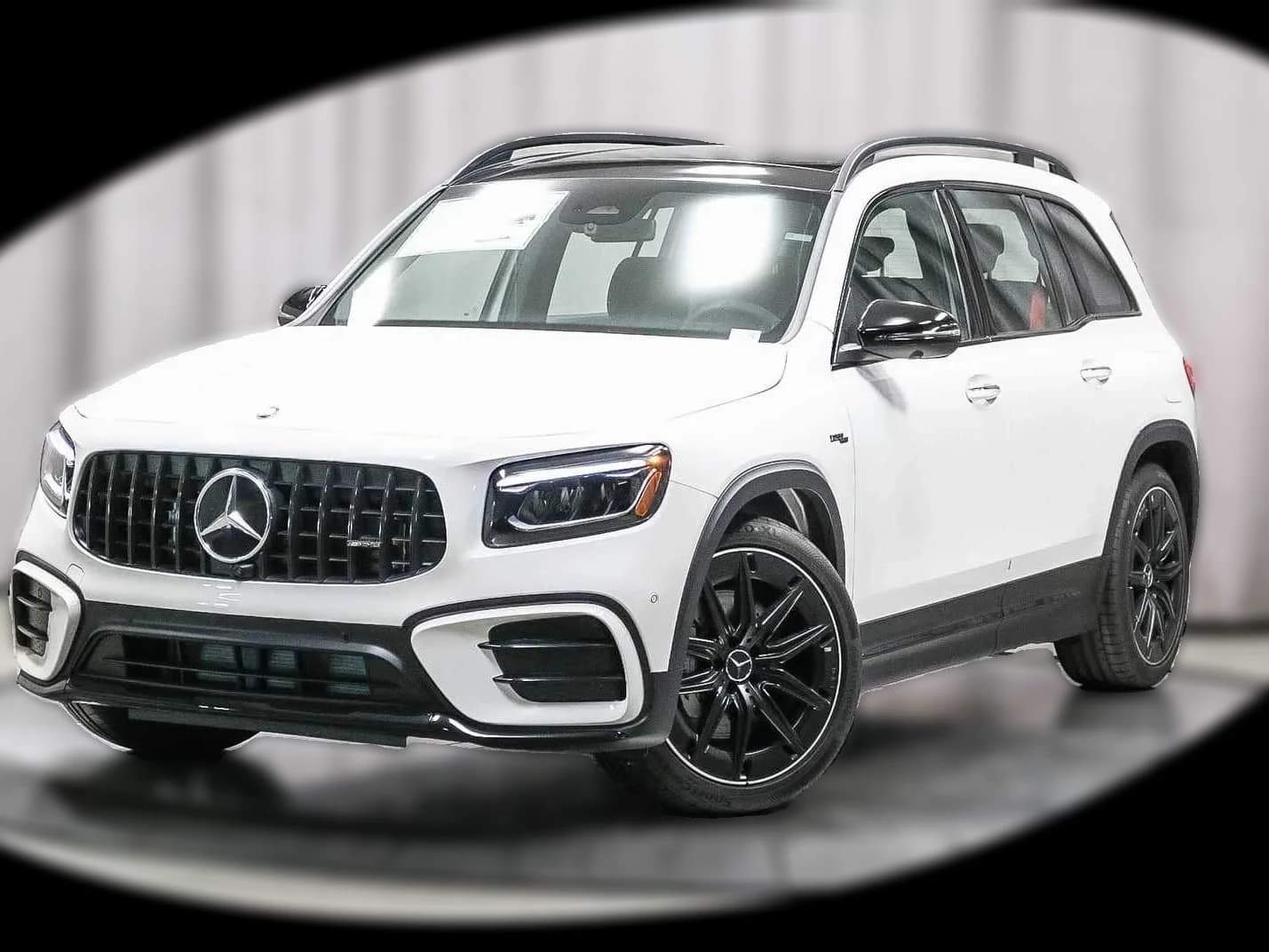 Mercedes-Benz GLB AMG GLB 35 4MATIC SUV 2026 — side view