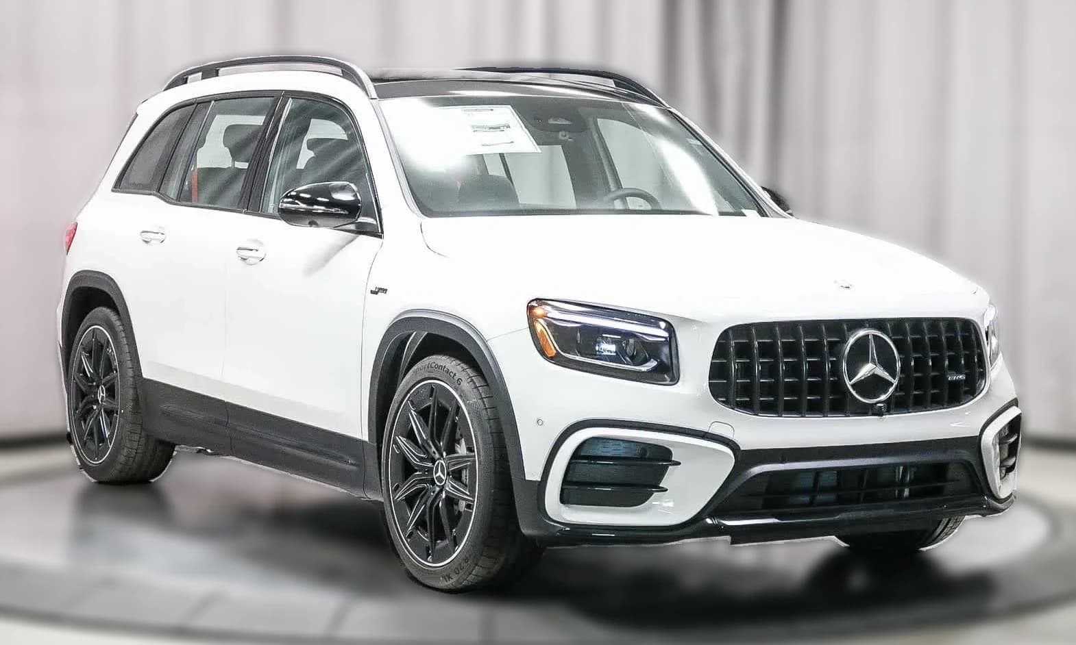 Mercedes-Benz GLB AMG GLB 35 4MATIC SUV 2026 — side view