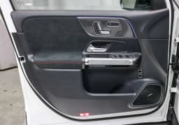Mercedes-Benz GLB AMG GLB 35 4MATIC SUV 2026 — side view