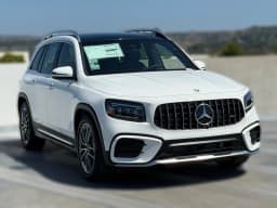Mercedes-Benz GLB AMG GLB 35 4MATIC SUV 2026 — side view