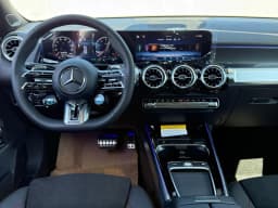 Mercedes-Benz GLB AMG GLB 35 4MATIC SUV 2026 — side view