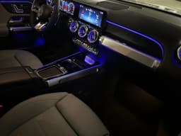 Mercedes-Benz GLB AMG GLB 35 4MATIC SUV 2026 — side view