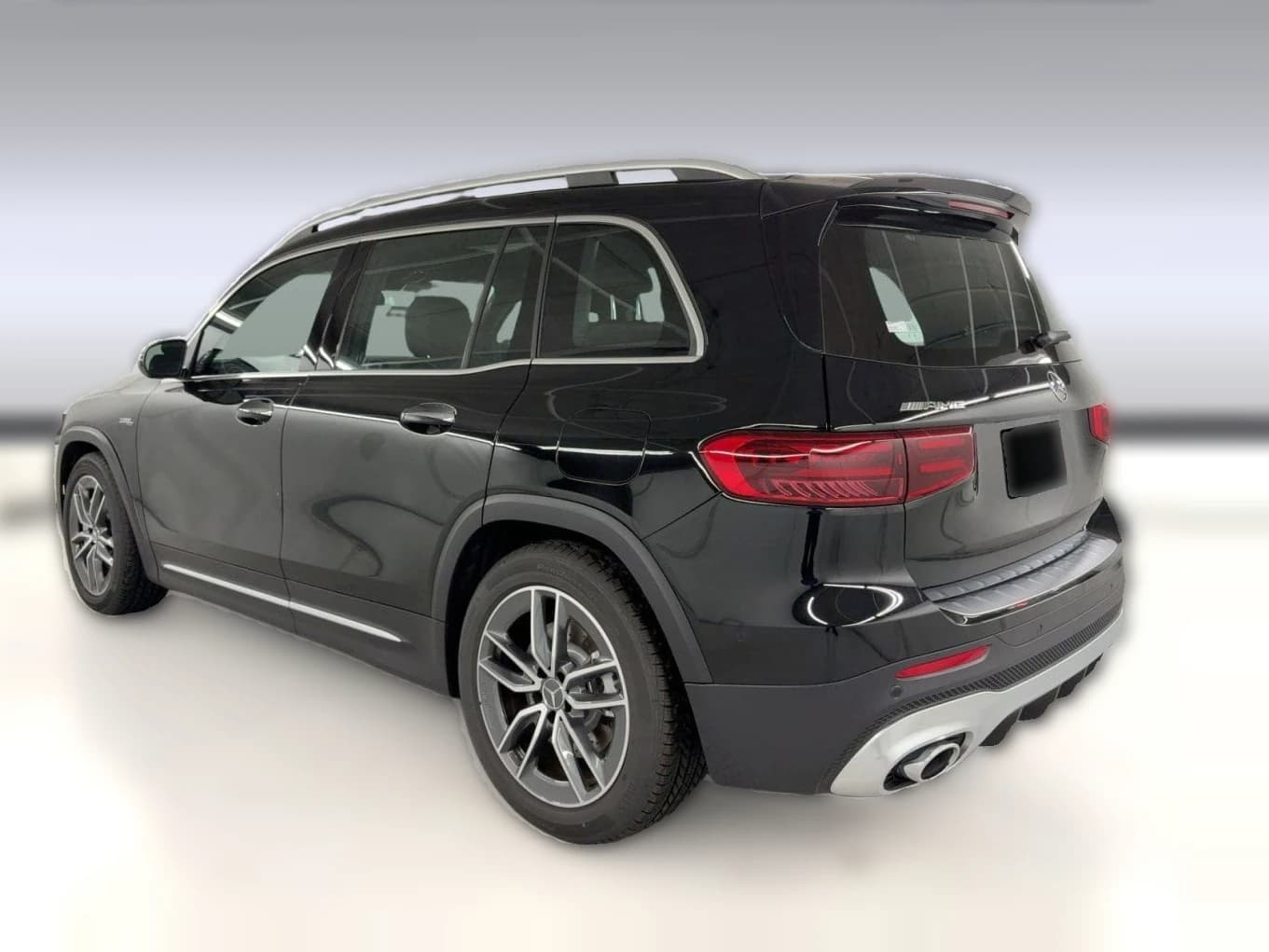 Mercedes-Benz GLB AMG GLB 35 4MATIC SUV 2026 — side view