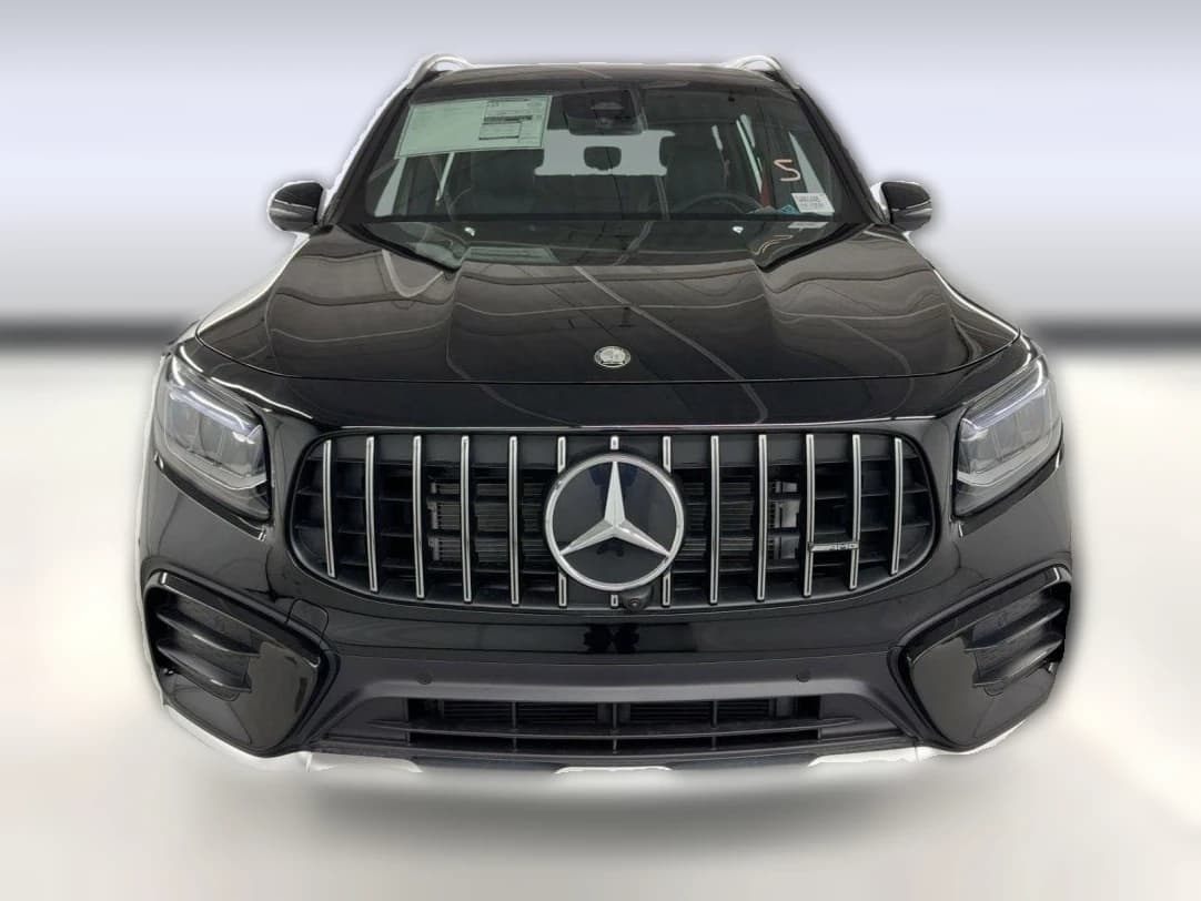 Mercedes-Benz GLB AMG GLB 35 4MATIC SUV 2026 — side view