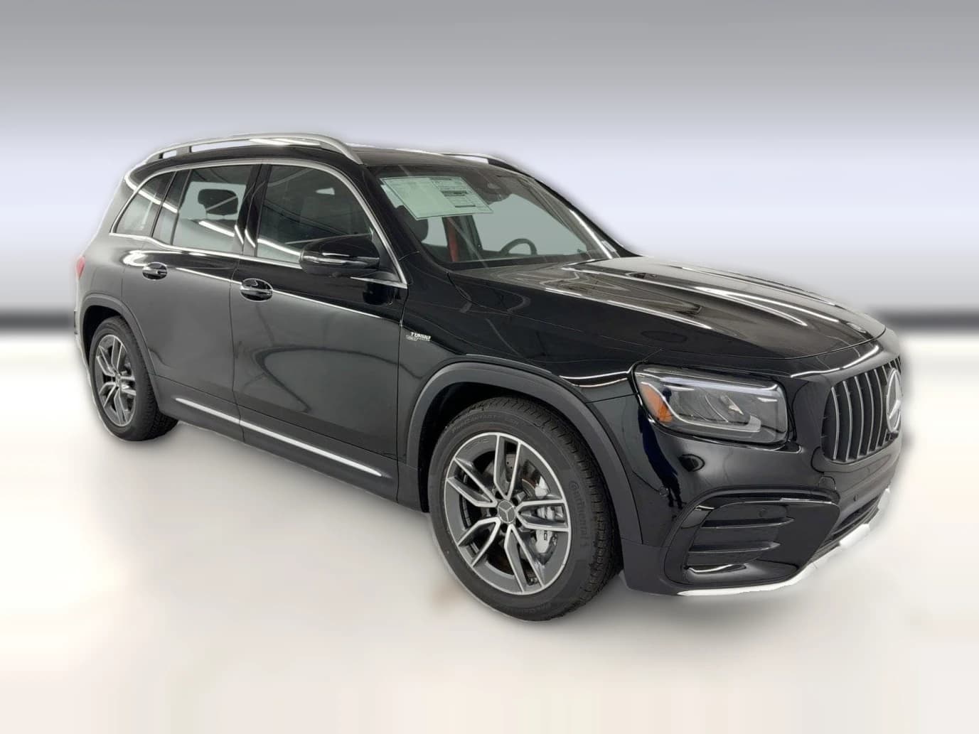 Mercedes-Benz GLB AMG GLB 35 4MATIC SUV 2026 — side view