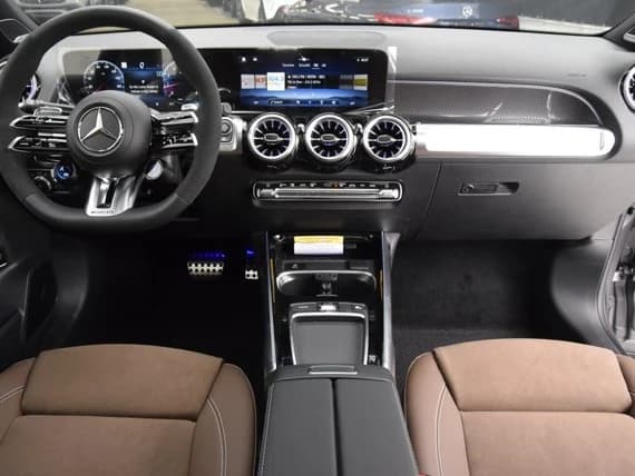 Mercedes-Benz GLB AMG GLB 35 4MATIC SUV 2026 — side view