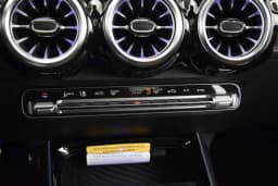 Mercedes-Benz GLB AMG GLB 35 4MATIC SUV 2026 — side view