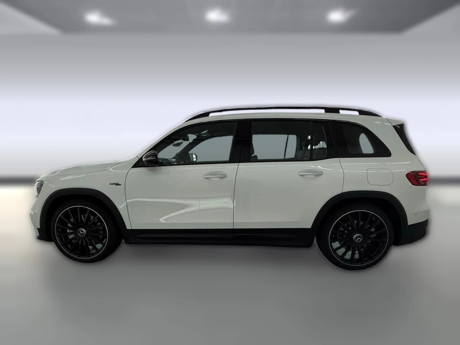 Mercedes-Benz GLB AMG GLB 35 4MATIC SUV 2026 — side view