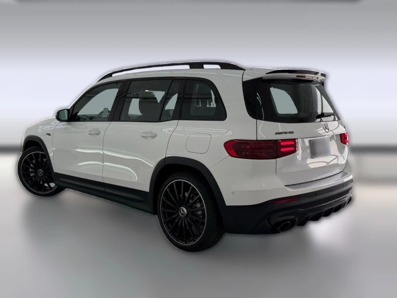 Mercedes-Benz GLB AMG GLB 35 4MATIC SUV 2026 — side view