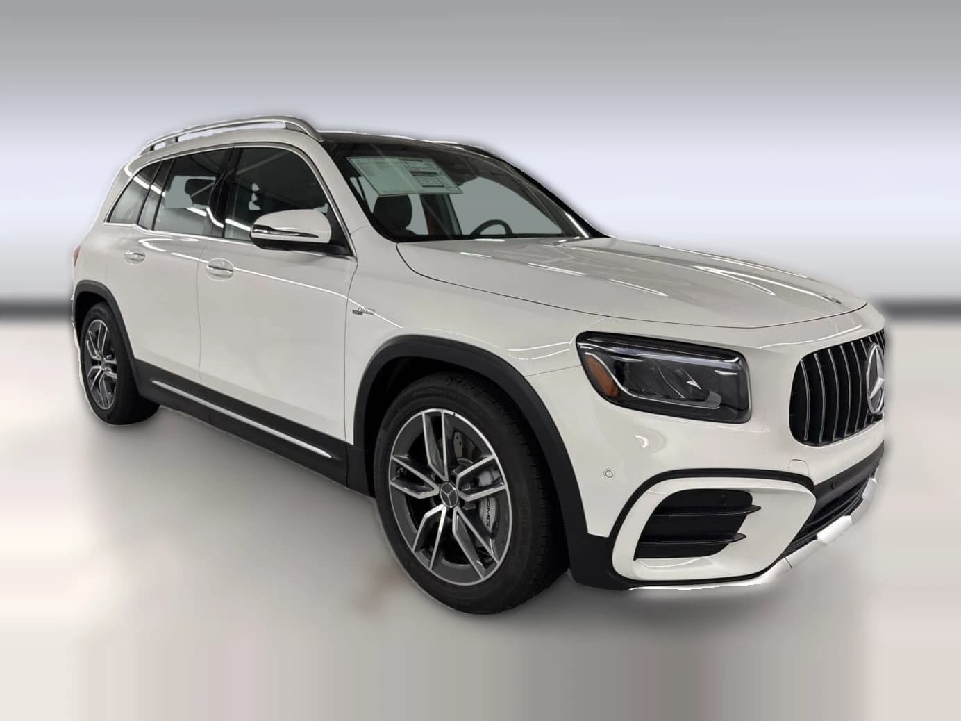 Mercedes-Benz GLB AMG GLB 35 4MATIC SUV 2026 — side view