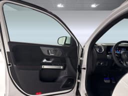 Mercedes-Benz GLB AMG GLB 35 4MATIC SUV 2026 — side view