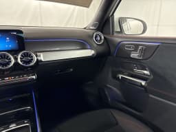 Mercedes-Benz GLB AMG GLB 35 4MATIC SUV 2026 — side view